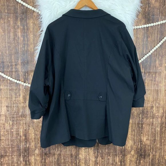 torrid | Black Three Quarter Sleeve Blazer 2X - Picture 7 of 7